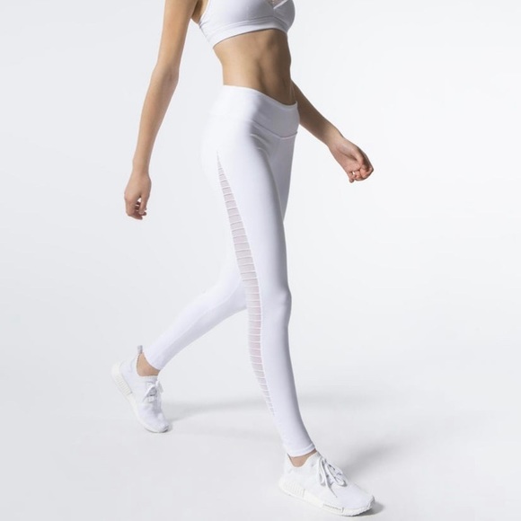 alo luminous legging